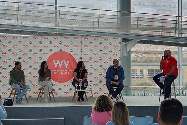 Mesa redonda de la wordcamp vigo 2024