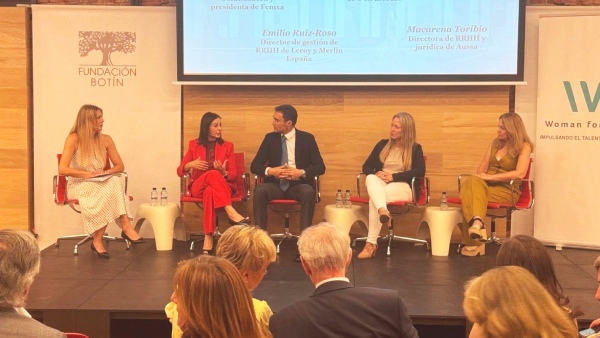 Mesa redonda sobre buenas prácticas empresariales en términos de igualdad