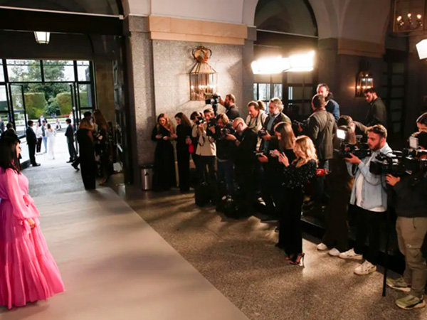 Patricia García en el Photocall del Teatro Real de Madrid ante la prensa gráfica.